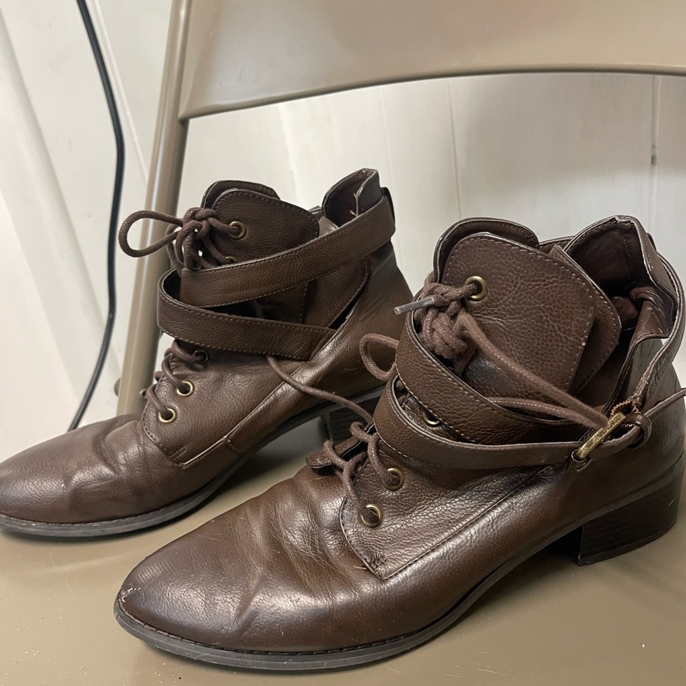 Deena & Ozzy Authentic Leather Heeled Boot